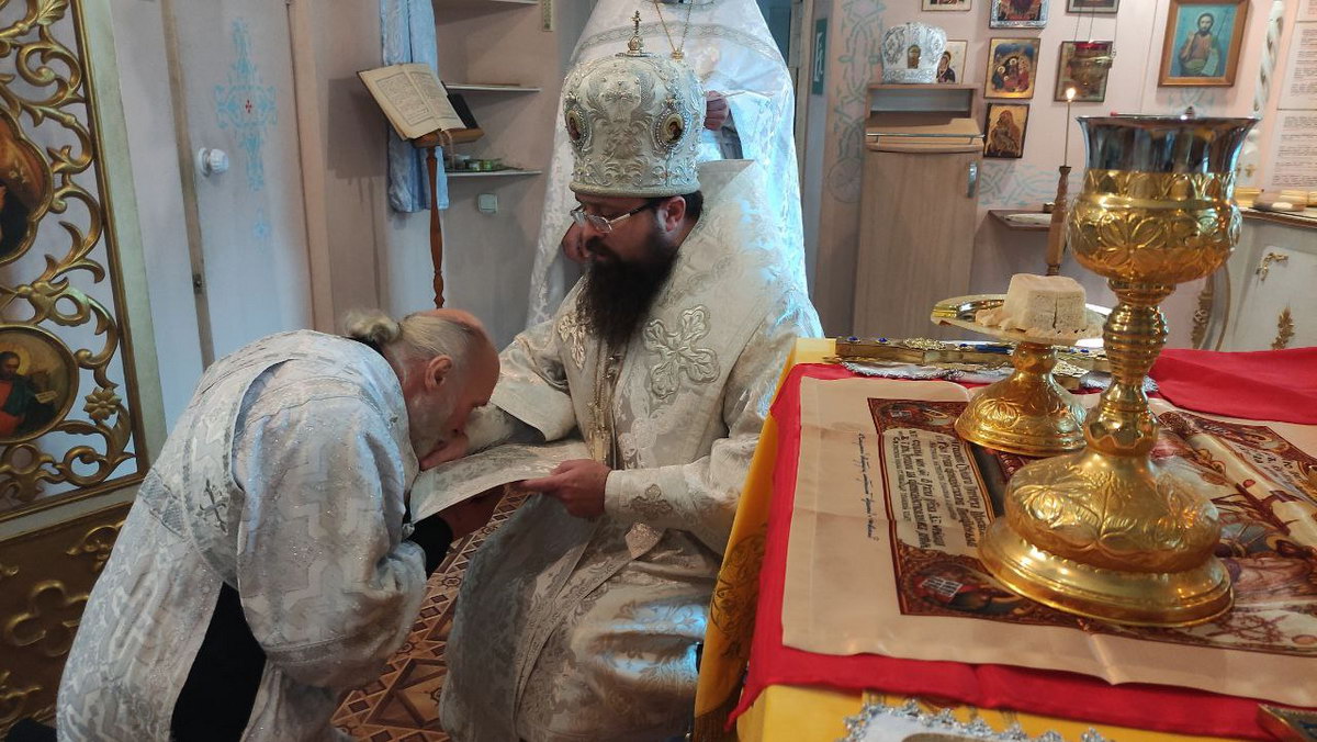 Read more about the article Новоайдар. Викарий Луганской епархии совершил воскресное богослужение