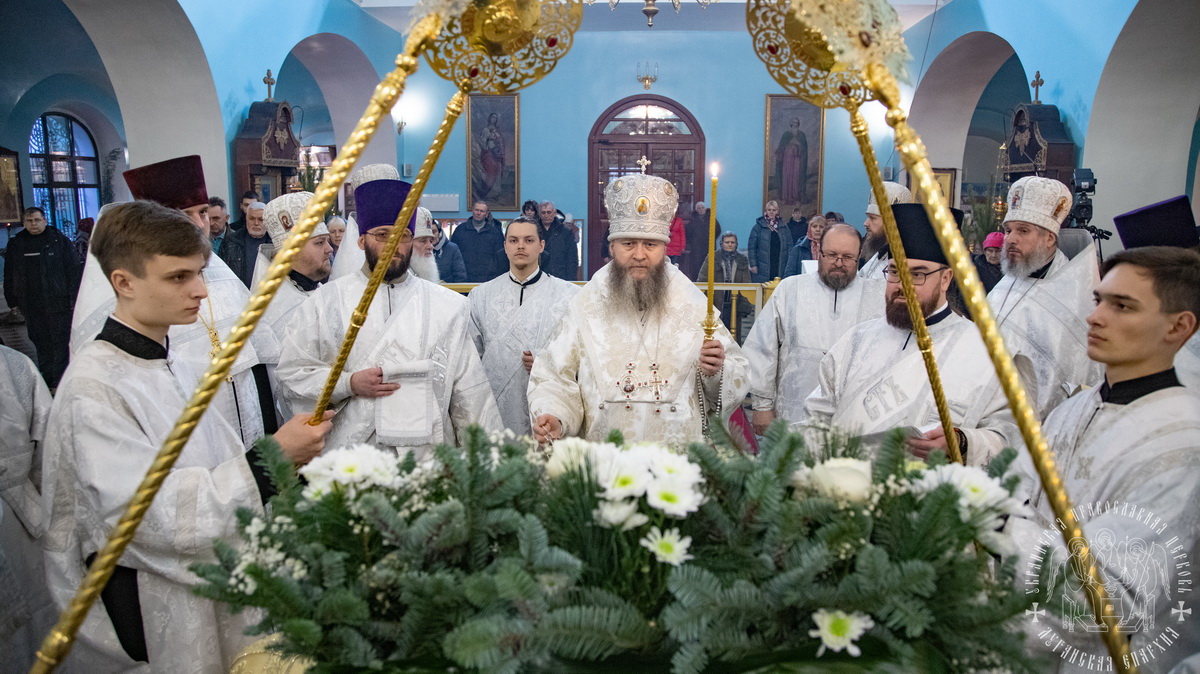 Подробнее о статье Луганск. Великое повечерие и Утреня праздника Рождества Христова