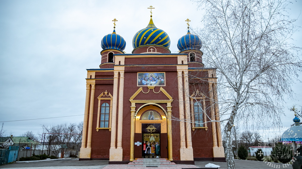 Вы сейчас просматриваете Славяносербск. Престольный праздник храма святого первомученика архидиакона Стефана