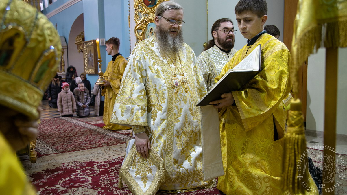 Подробнее о статье Луганск. Митрополит Пантелеимон совершил богослужение Недели о Страшном Суде