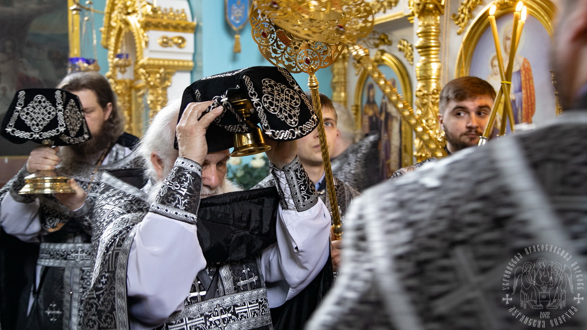 Подробнее о статье Луганск. Митрополит Пантелеимон совершил богослужение Великой Среды