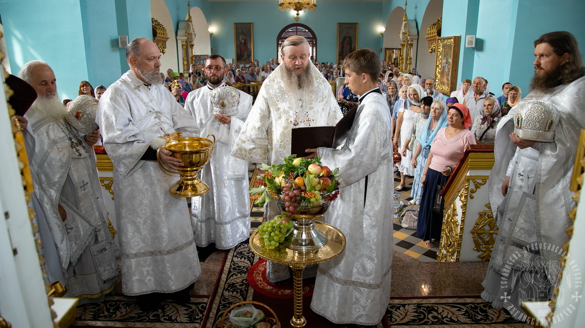 Подробнее о статье Луганск. Правящий архиерей возглавил праздничное богослужение