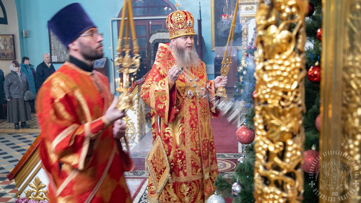 Луганск. Правящий архиерей совершил диаконскую хиротонию в кафедральном соборе
