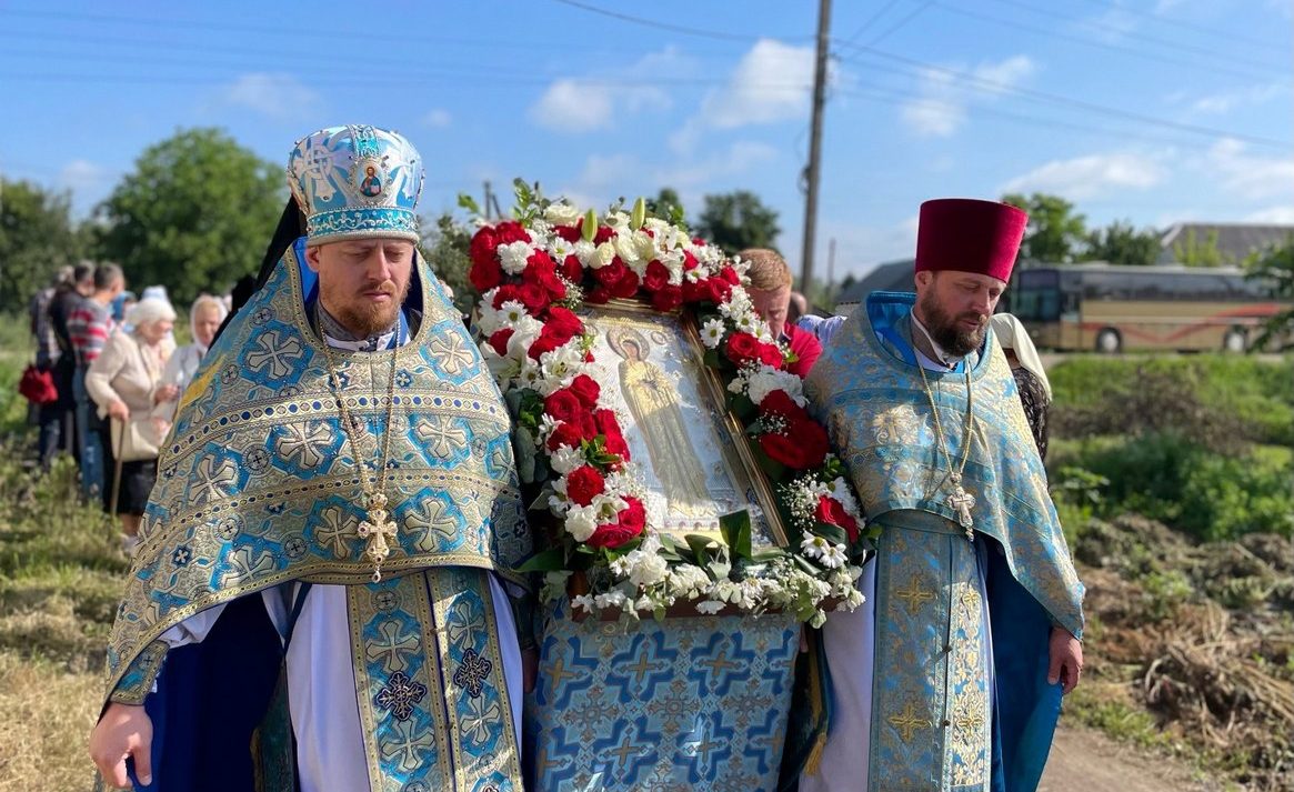 Подробнее о статье Роскошное. Третий день празднования в честь Луганской иконы Божией Матери