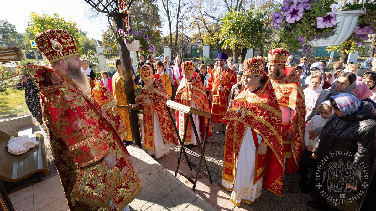 Подробнее о статье Луганск. Правящий архиерей совершил богослужение по случаю престольного праздника