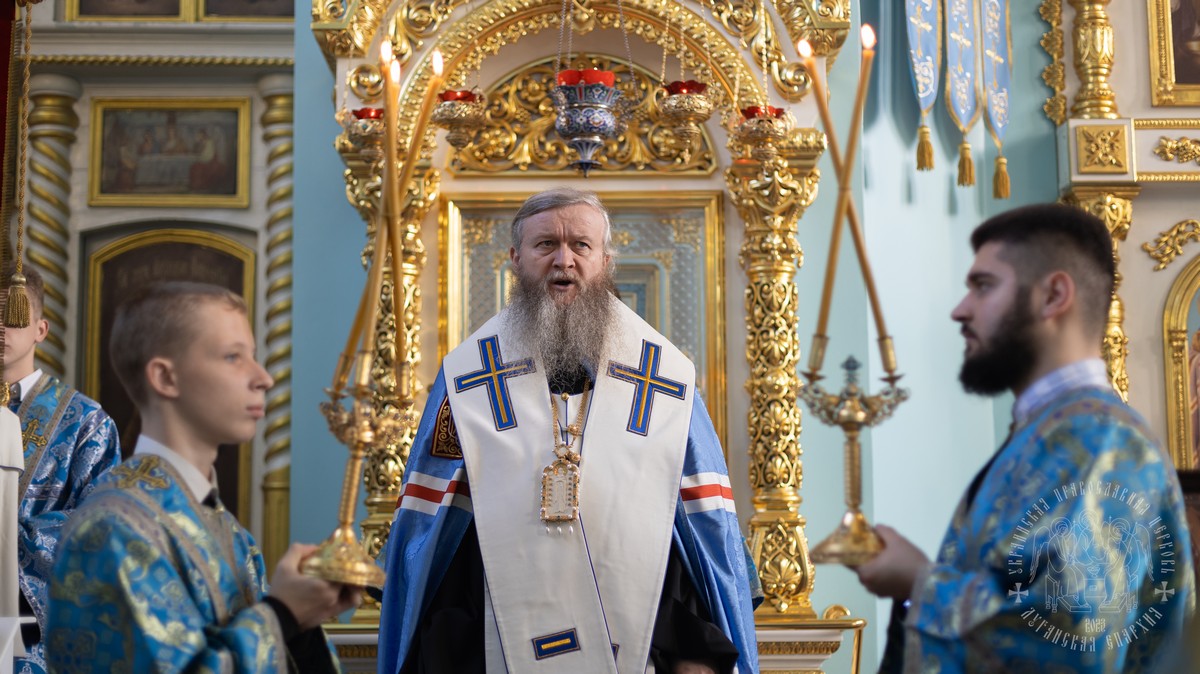 Подробнее о статье Луганск. Митрополит Пантелеимон совершил молебен с акафистом у Луганской иконы Божией Матери