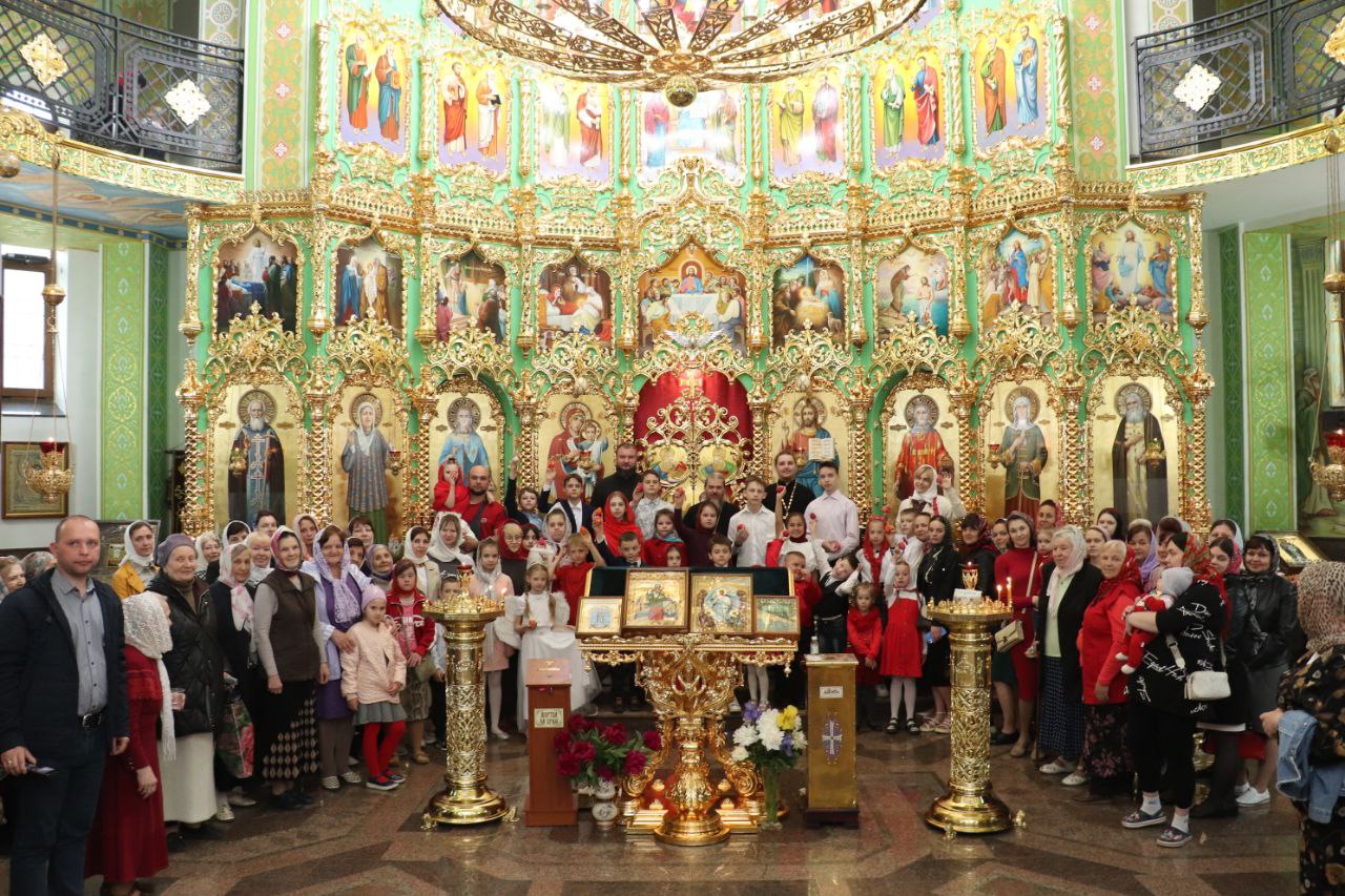 Луганск. Воспитанники воскресной школы приняли участие в пасхальном коцерте
