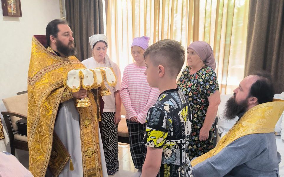 Луганск. Архиепископ Павел молитвенно встретил День своего тезоименитства