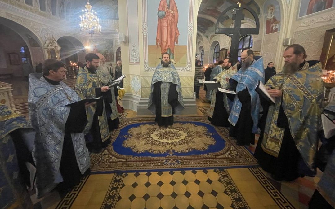 Луганск. Молебное пение с акафистом у Луганской иконы Божией Матери