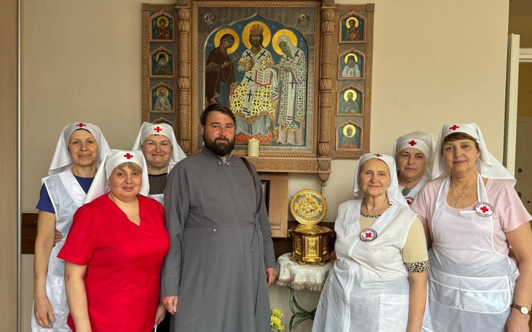Больница Святителя Алексия организовала стажировку для сестер милосердия Луганской епархии