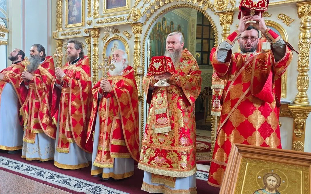 Луганск. День памяти святого апостола Иоанна Богослова
