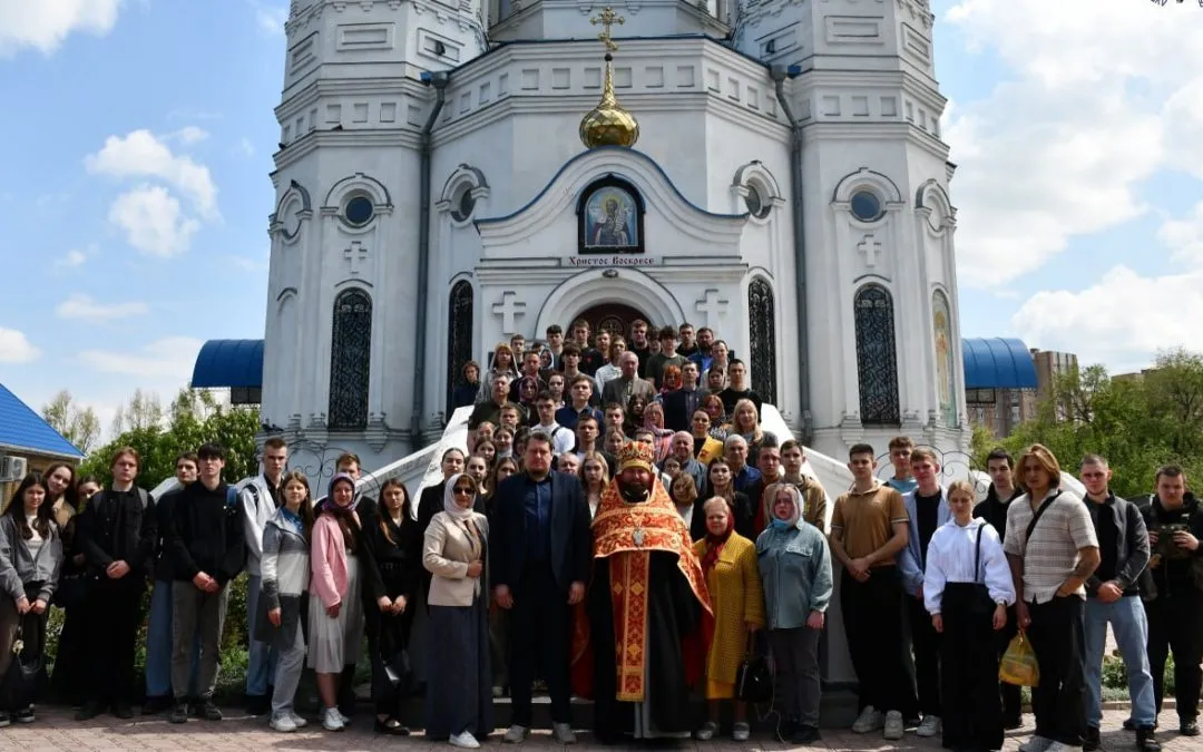 В храме святого благоверного князя Александра Невского прошёл молебен посвящённый 80-й годовщине Великой Победы