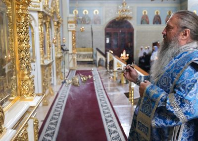 Священнослужители совершили молебное акафистное пение и заупокойную Литургию