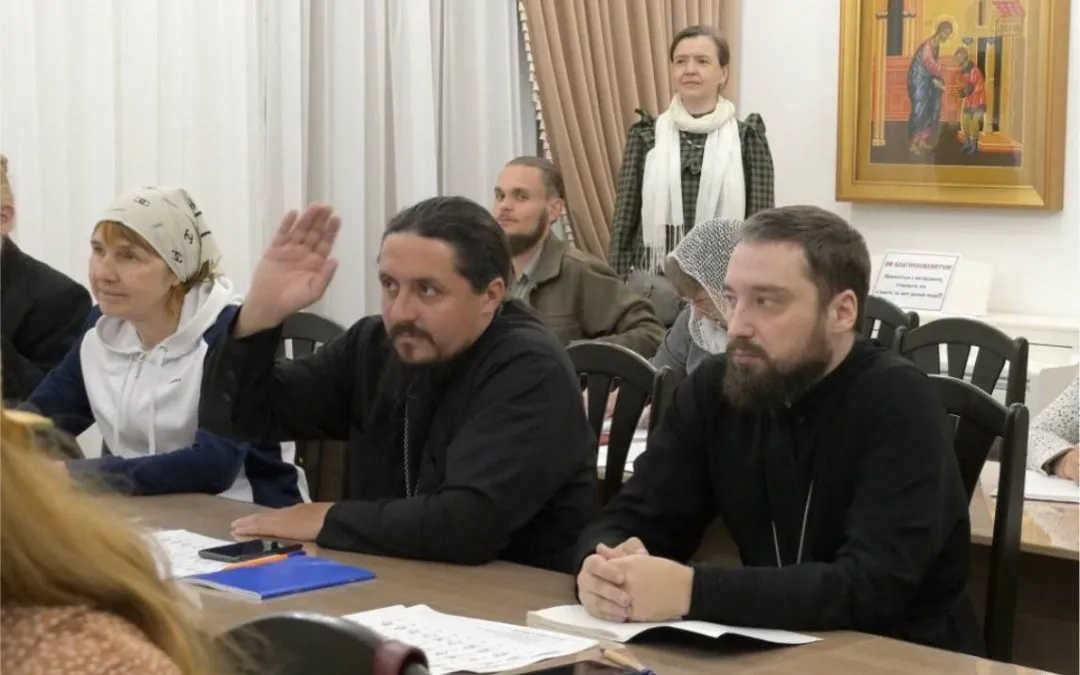 Священник из Луганской Епархии прошел курсы повышения квалификации по программе «Основы русского жестового языка»