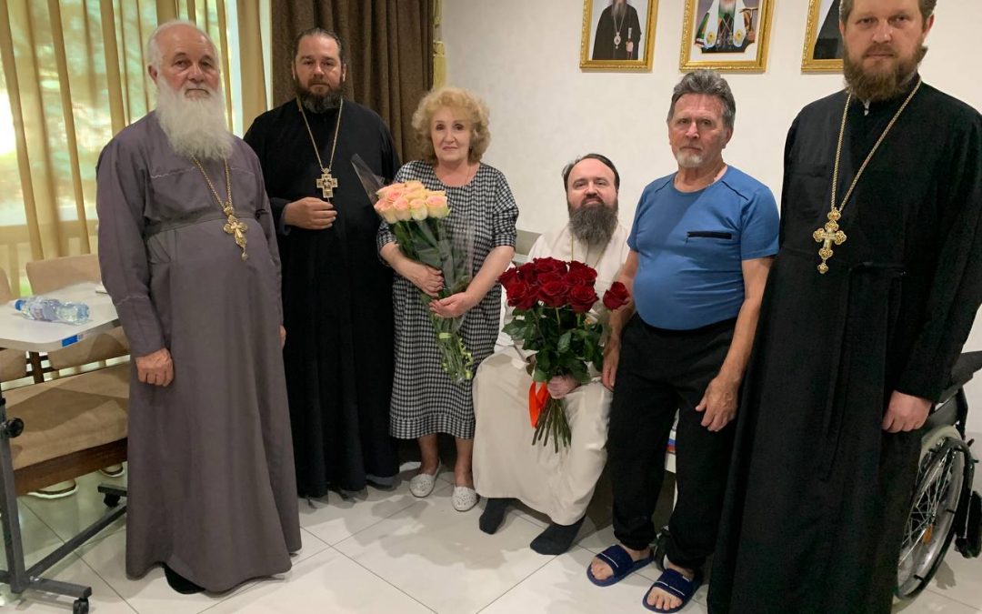 Священнослужители поздравили викария Луганской Епархии с Днем рождения