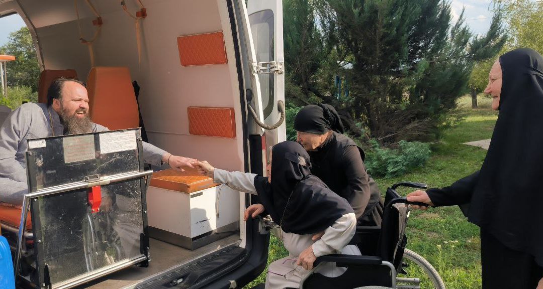 Архиепископ Павел поздравил игумению Антонию с Днем ангела