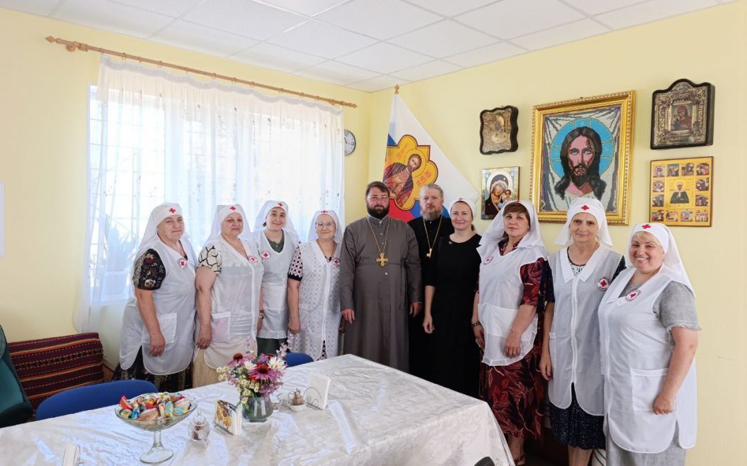 Состоялась встреча сестер милосердия с руководителем направления помощи военным госпиталям