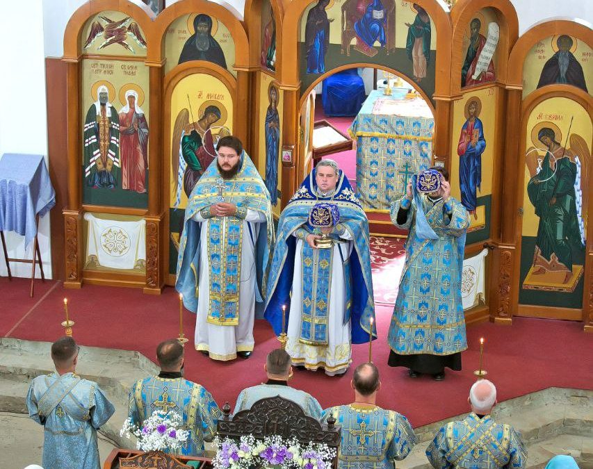 Престольный праздник храма иконы Божией Матери «Умиление»