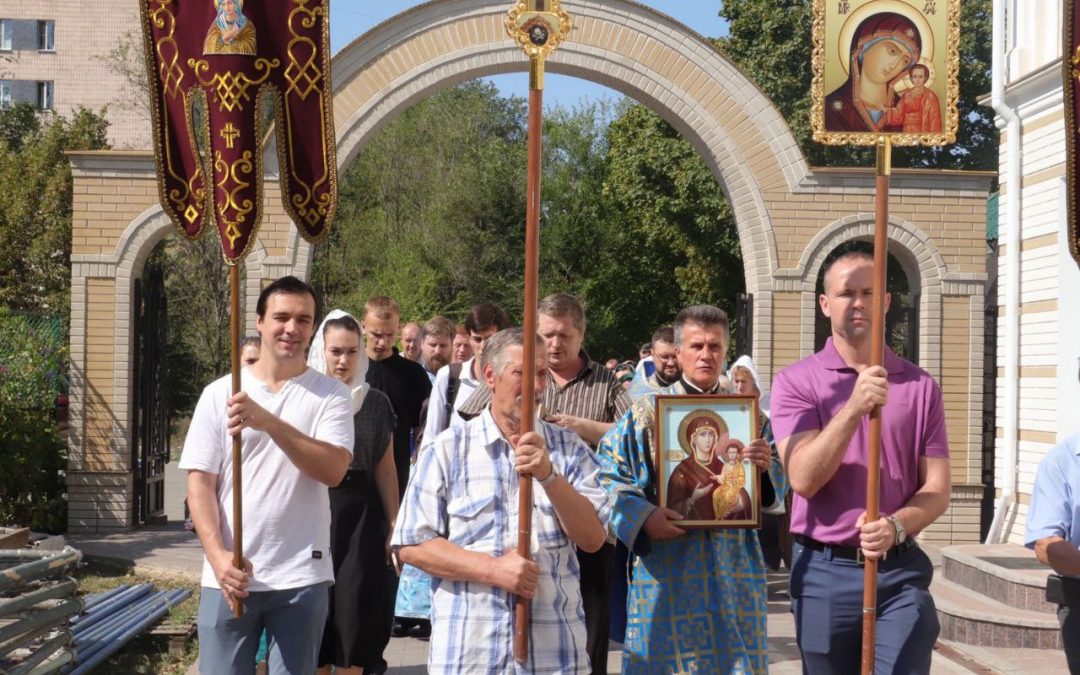 На приходе блаженной Ксении Петербургской отметили престольный праздник крестильного храма