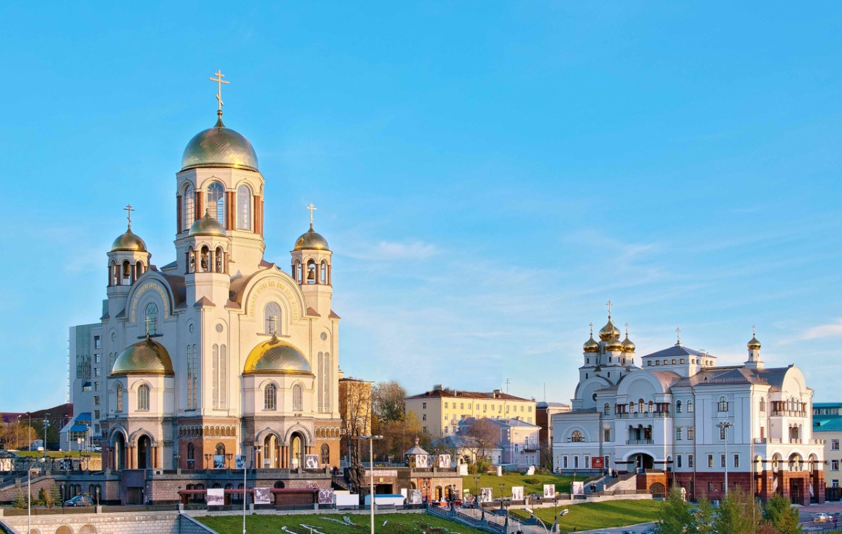 2222