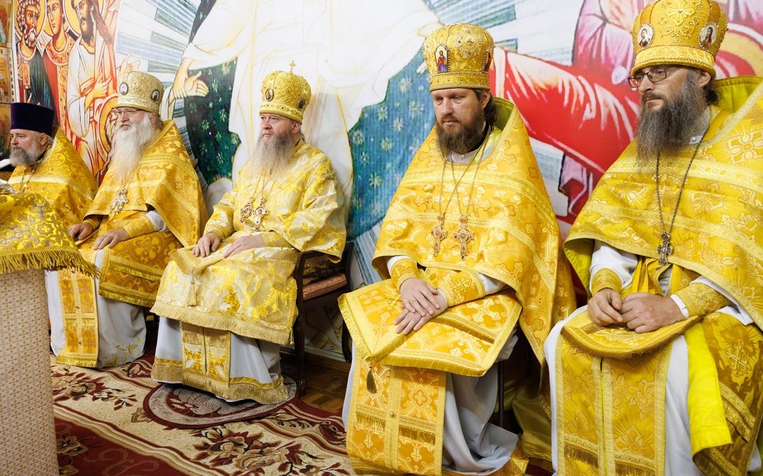 Алексадровск. Митрополит Пантелеимон возглавил престольное торжество