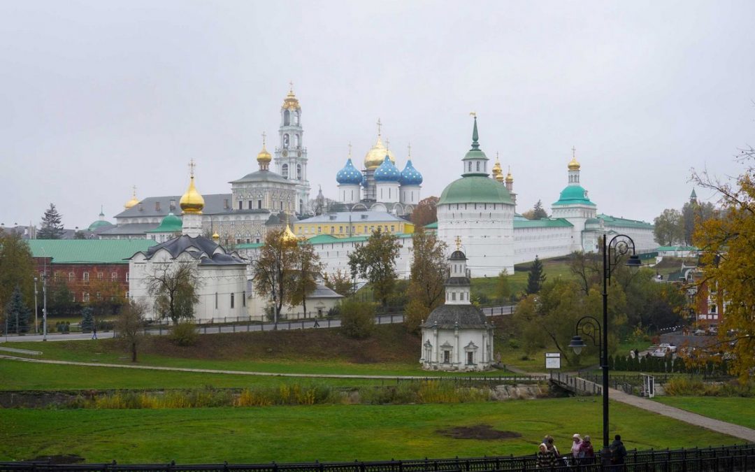 В день памяти преподобного Сергия Радонежского митрополит Пантелеимон сослужил Святейшему Патриарху в Успенском соборе Троице-Сергиевой лавры