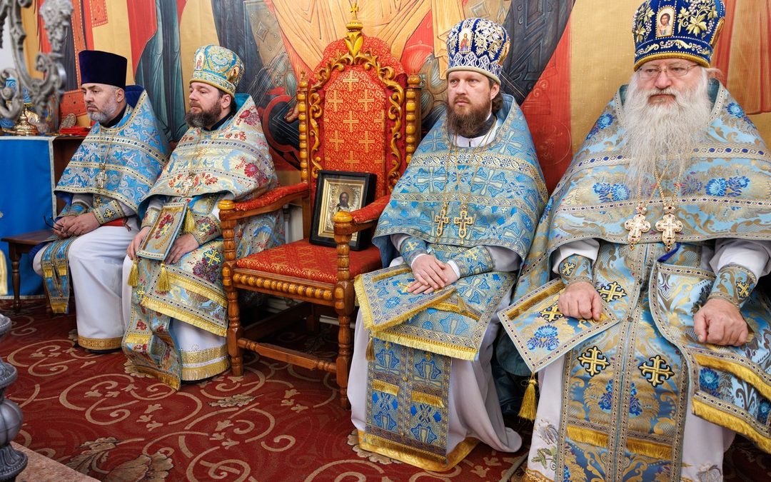 Секретарь Епархии возглавил престольный праздник в храме Иверской иконы Божией Матери