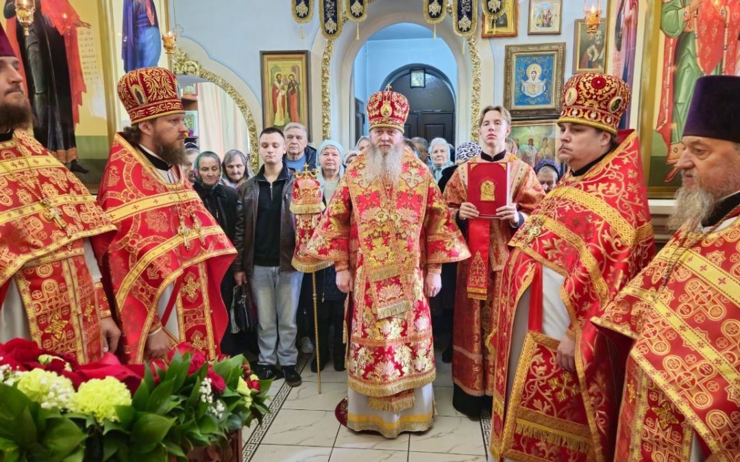 Луганск. Престольный праздник храма священномученика Киприана и мученицы Иустины