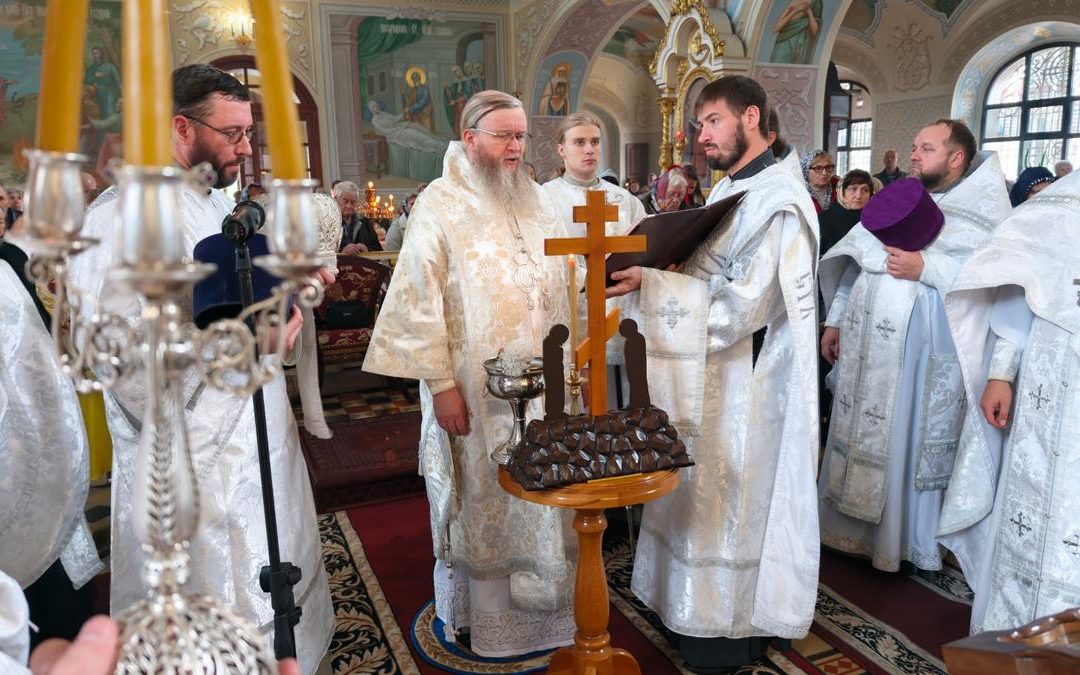 Луганск. Димитриевская родительская поминальная суббота