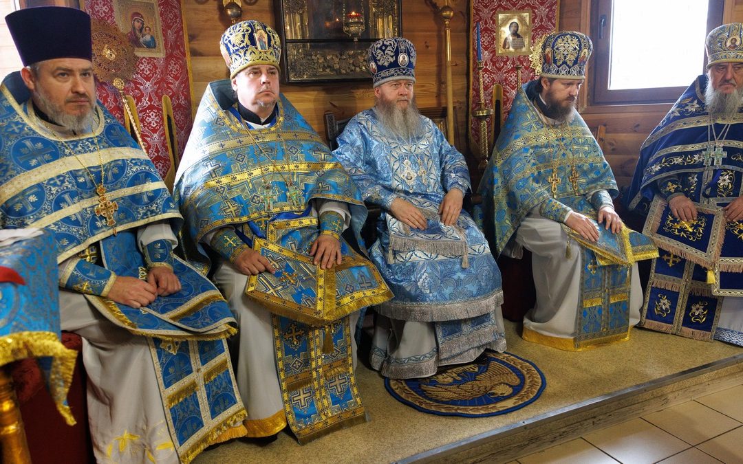 Митрополит Пантелеимон совершил Литургию на приходе в честь иконы Божией Матери «Всех скорбящих Радость»