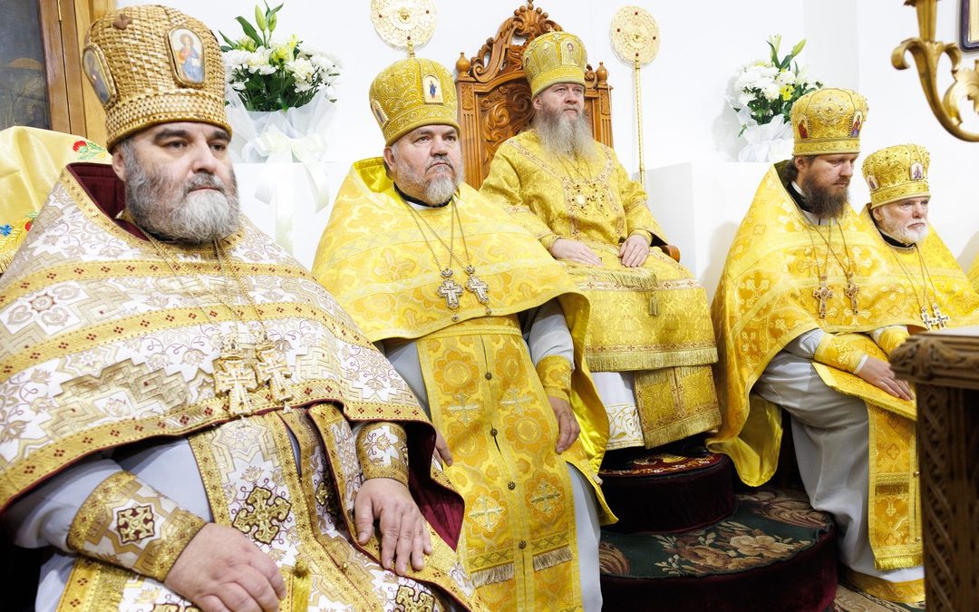 Алчевск. Митрополит Пантелеимон совершил воскресное богослужение во втором кафедральном городе