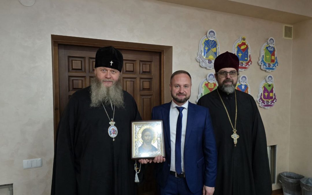 Митрополит Пантелеимон поздравил ректора медицинского университета с Днем рождения