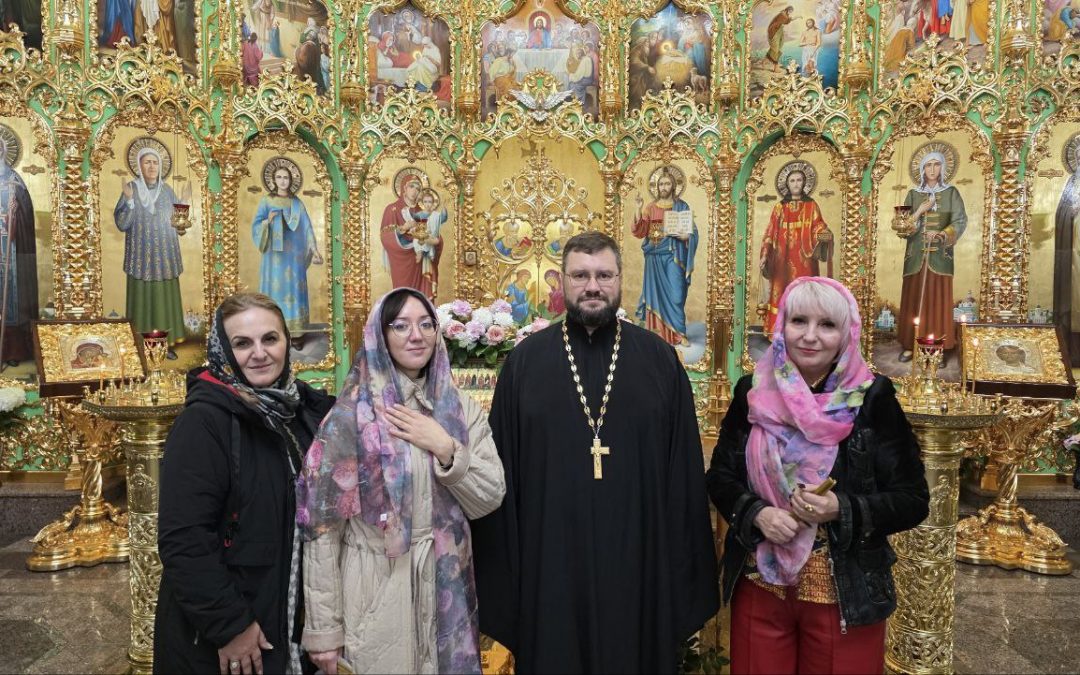 Храм блаженной Ксении Петербургской города Луганска посетила делегация Минздрава России