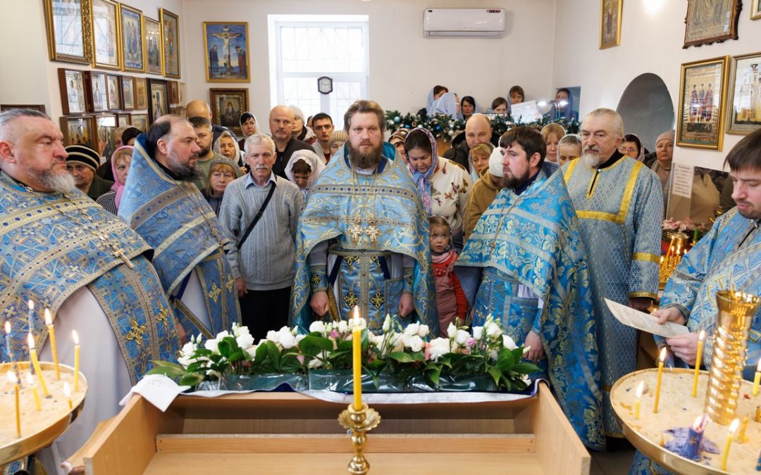 Секретарь Епархии возглавил престольный праздник храма иконы Божией «Млекопитательница»