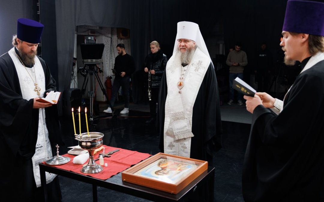 Митрополит Пантелеимон совершил освящение рабочего корпуса ГТРК ЛНР