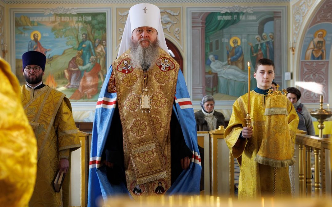 В кафедральном соборе прошел благодарственный молебен, который совершили участники ХХХІV Международных Рождественских образовательных чтений