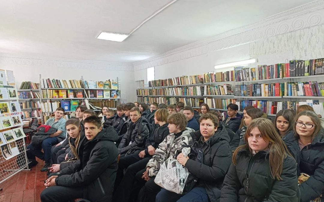 Клирик Ксеньевского храма провел встречу с обучающимся ЛСШ №17 имени В. Брумеля