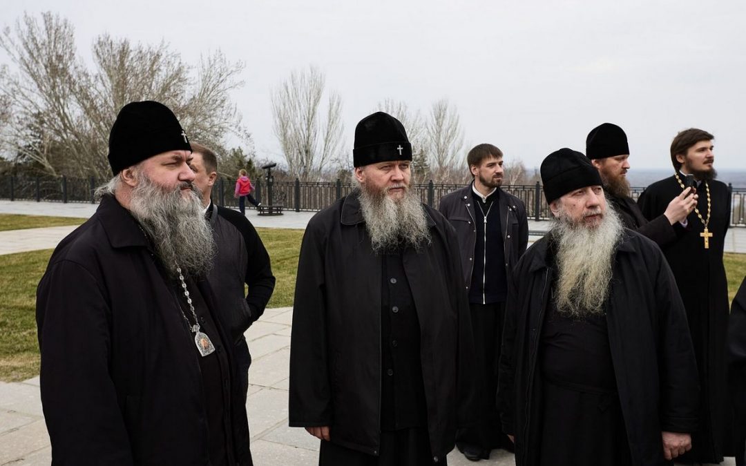 В рамках визита в Волгоградскую епархию митрополит Пантелеимон посетил Мамаев курган