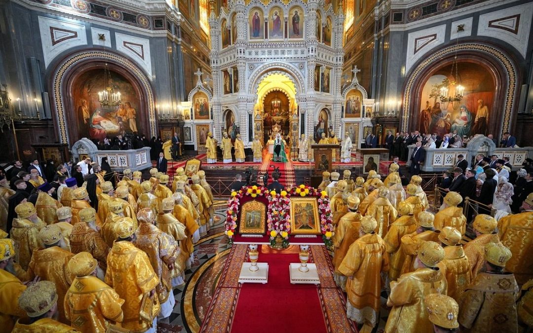 В день памяти равноапостольных Мефодия и Кирилла митрополит Пантелеимон сослужил Предстоятелю за Литургией в Храме Христа Спасителя