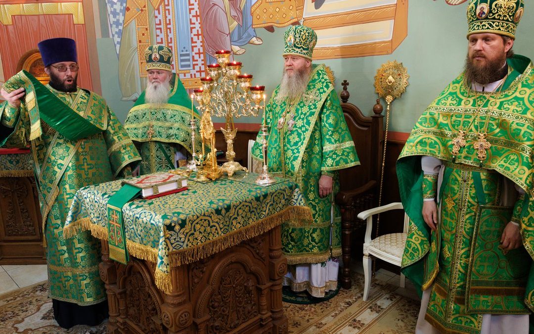 Митрополит Пантелеимон возглавил престольный праздник Епархиального храма