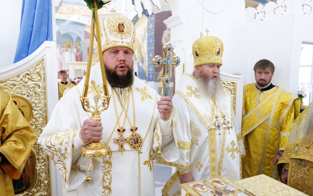 Митрополит Владимирский и Суздальский Никандр совершил освящение нового храма в честь Смоленской иконы Божией Матери в Луганске