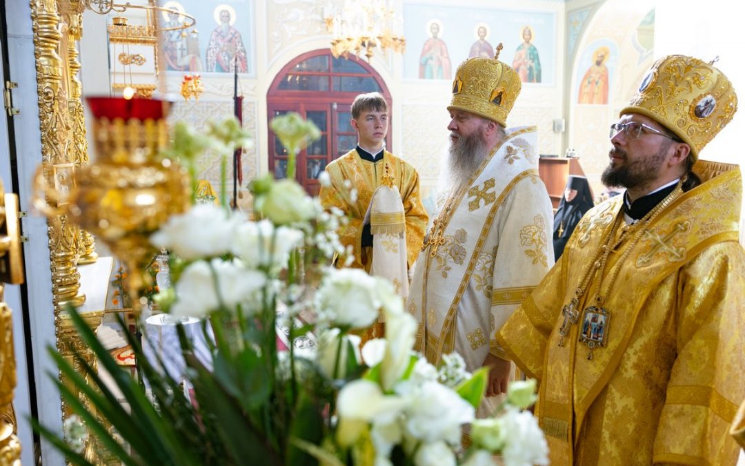 В день церковного новолетия архипастыри совершили Литургию в Петро-Павловском кафедральном соборе