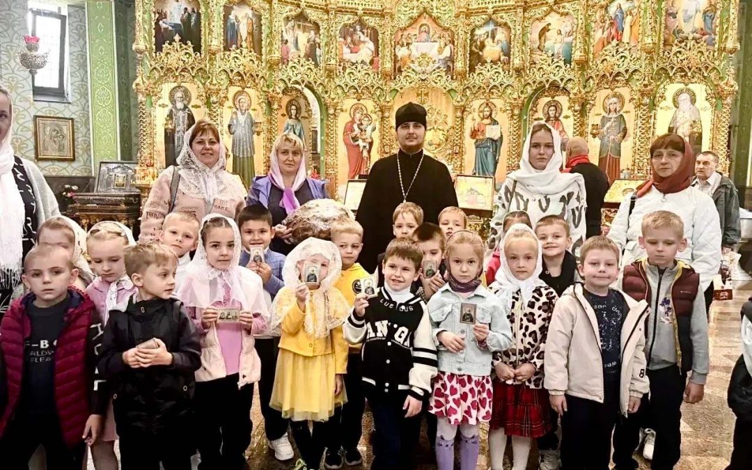 ПЕРВОЕ ЗНАКОМСТВО МЛАДЕНЦЕВ С ХРАМОМ СВЯТОЙ БЛАЖЕННОЙ КСЕНИИ ПЕТЕРБУРГСКОЙ.